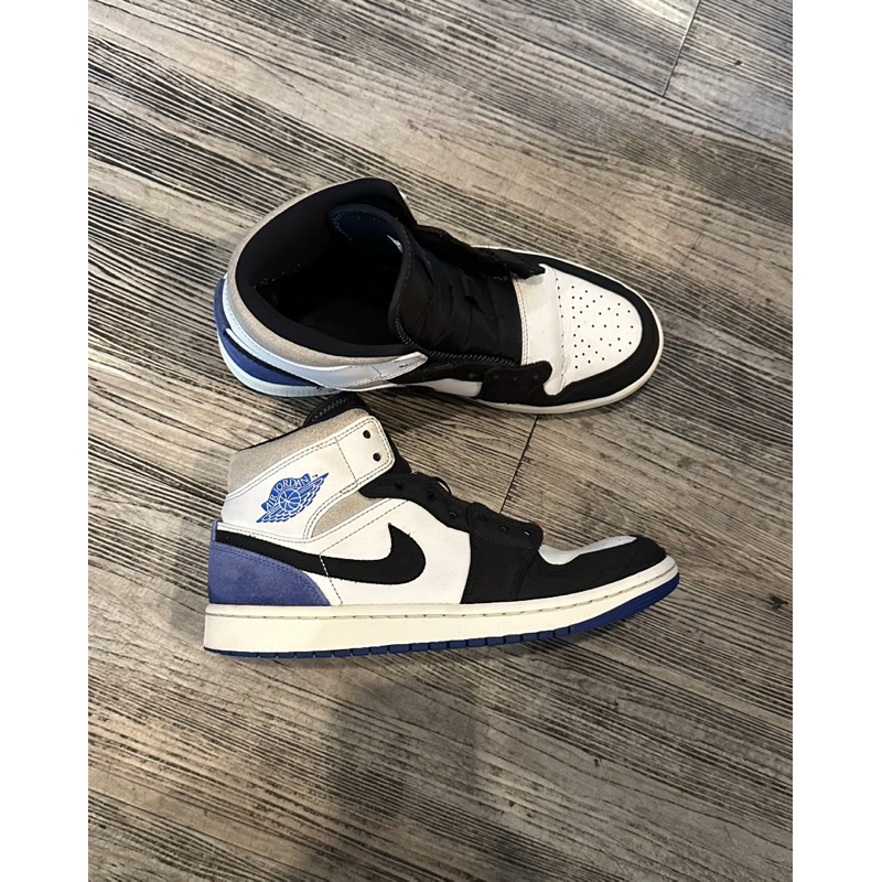 Nike Air Jordan 1 Mid SE