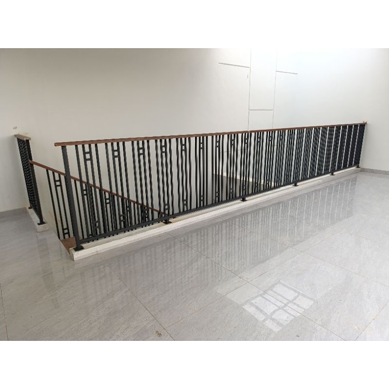 Railing balkon Railing tangga
