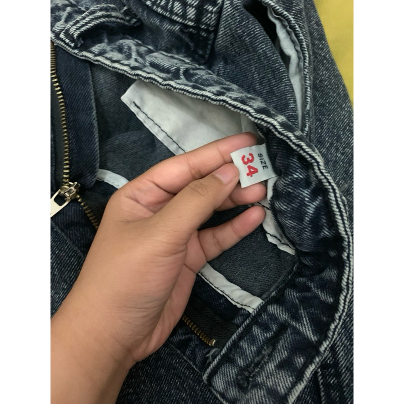 PRELOVED MEDAN JEANS JINISO BIGSIZE