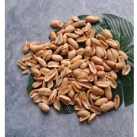 

Kacang Bawang Pedas Manis cemilan Rumah