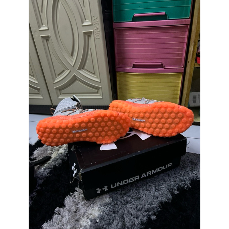 UNDER ARMOUR HOVR Summit Ft Cuff