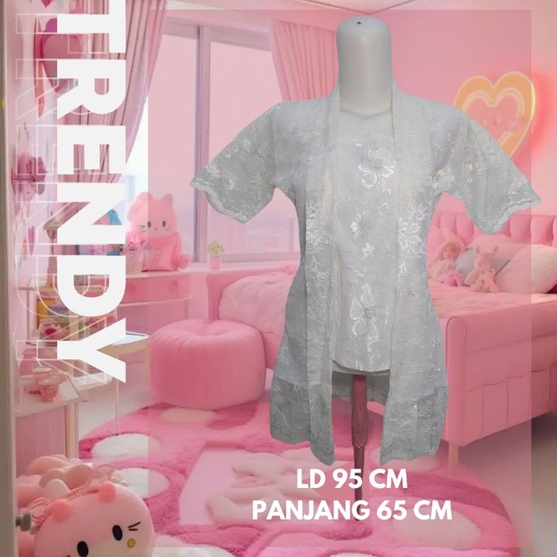 Kebaya putih lengan pendek