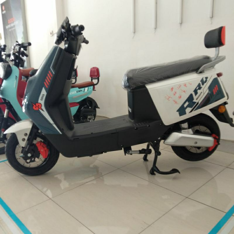 GODA X RRQ ARTHUR GD188MAX biru