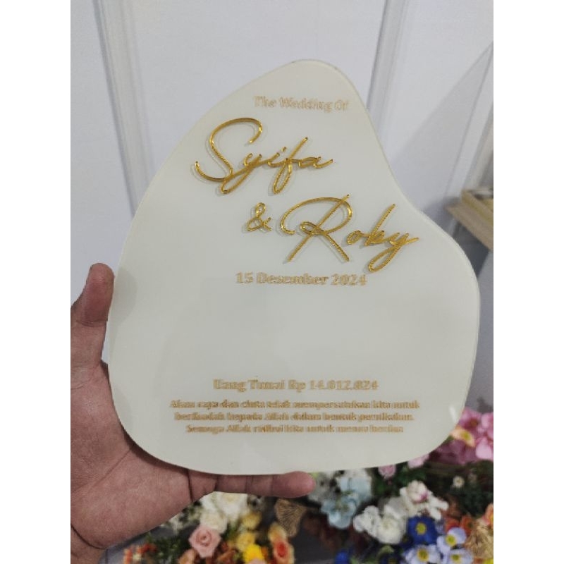 

Akrilik Tetes Air Gold