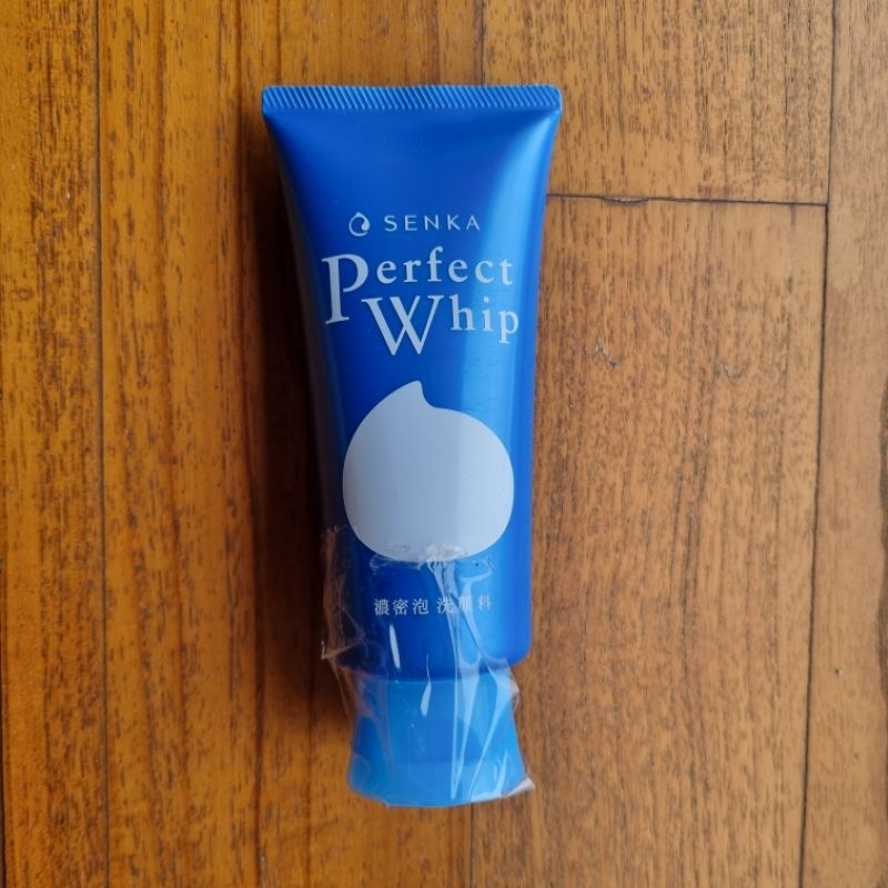 sabun cuci muka senka perfect whip