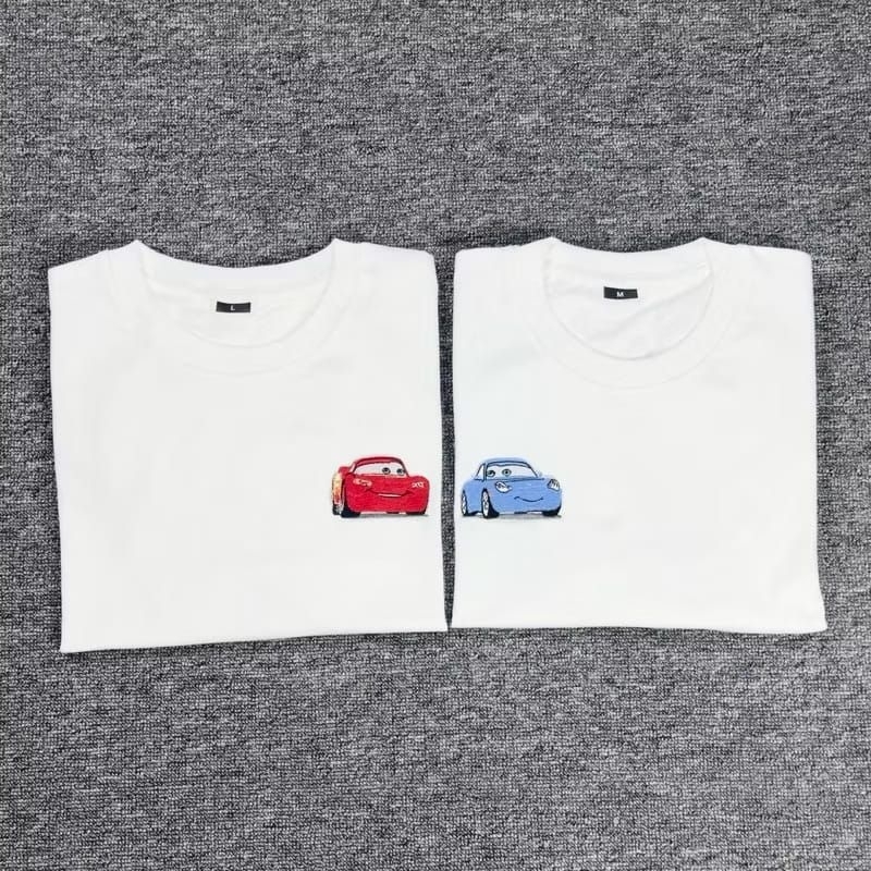 T-Shirt Kaos Couple Cars Lighting Mcqueen & Sally Embroidery V1 - Baju Couple Pasangan Pria Wanita