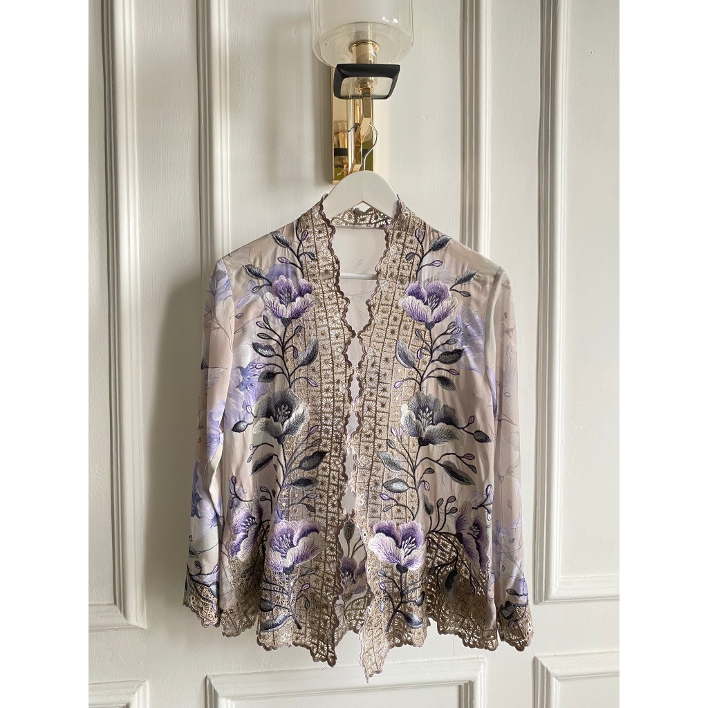 kebaya chic sifon motif bordir