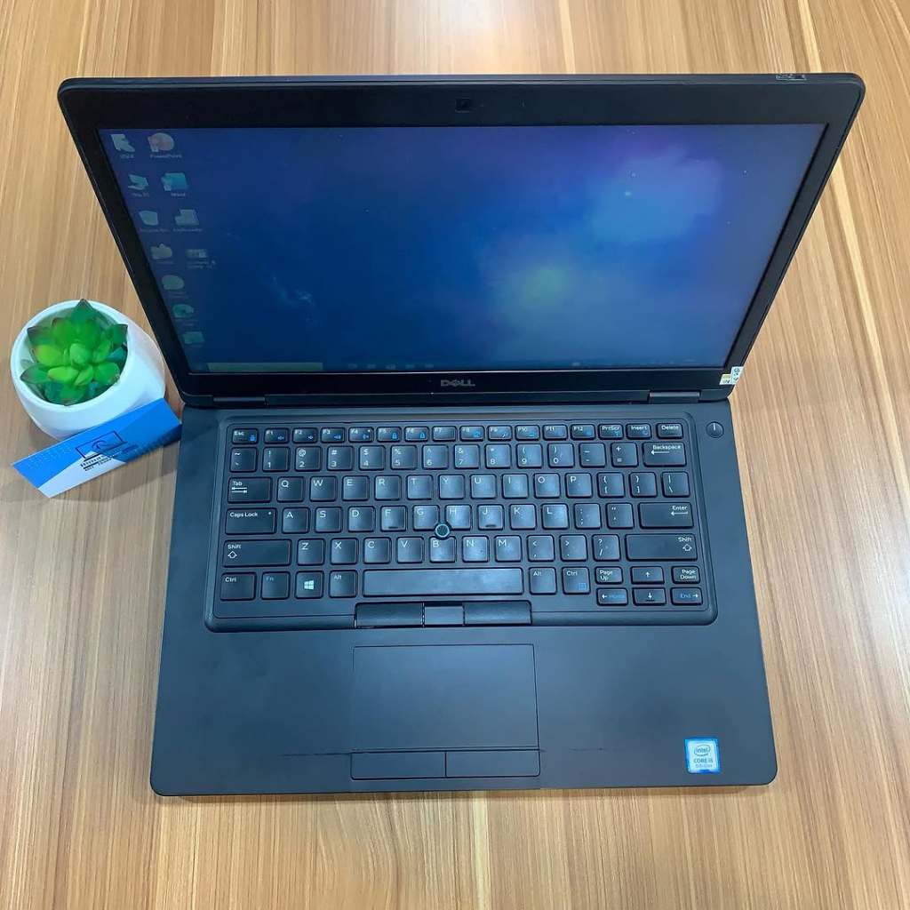 DELL LATITUDE 5490 CORE i5 GEN 8 RAM 8GB SSD 256GB SECOND/BEKAS