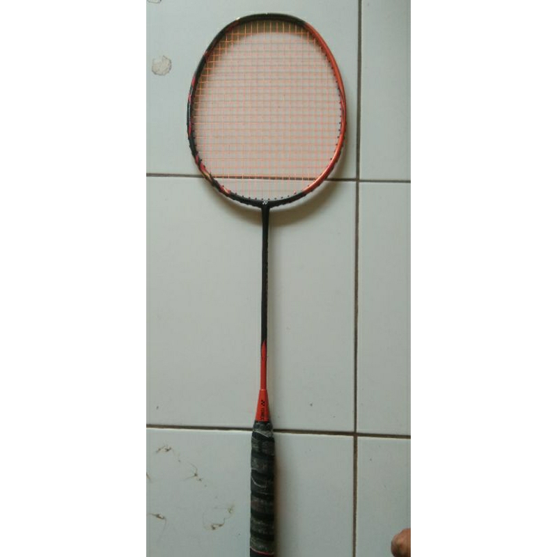 RAKET Bulu Tangkis YONEX ASTROX 39