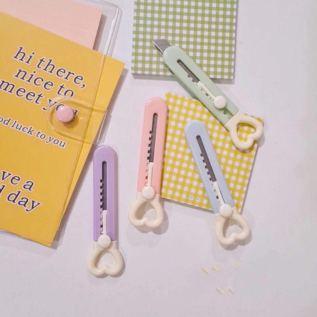 

Cutter / Pemotong Kertas Mini Fancy