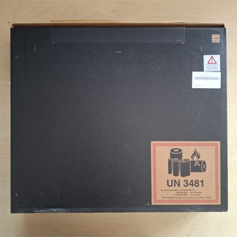 

Box/Dus Laptop Dell Latitude P144G Original