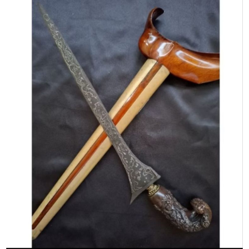 Keris Brojol Pamor Udan Mas Tiban Tangguh Segaluh Wingt Bertuah