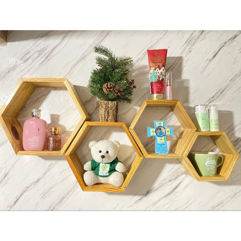 Rak Dinding Hexagonal Set Isi 4-Hiasan Dinding Kayu Hexagonal