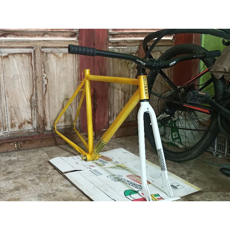 FRAME SET fixie United soloist 02