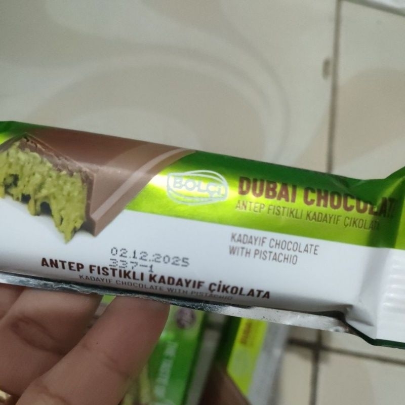 

dubai coklat asli dari Turki dengan kunefe dan full pistachio