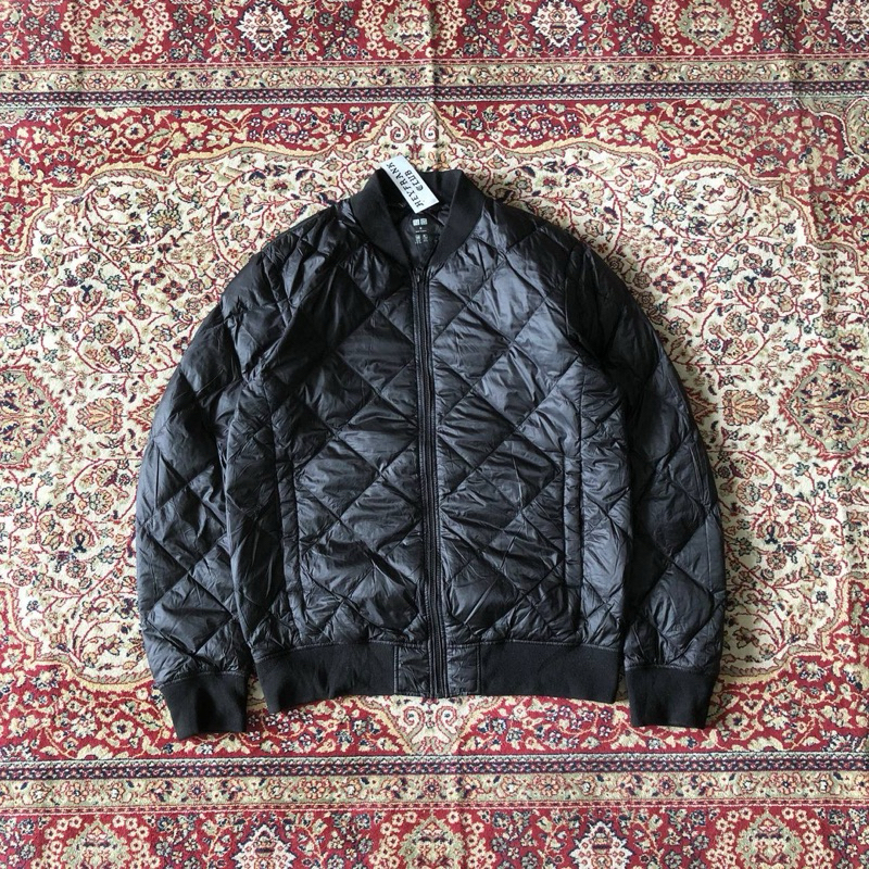 Jaket Uniqlo ultralight down bomber bulu angsa jacket HD936