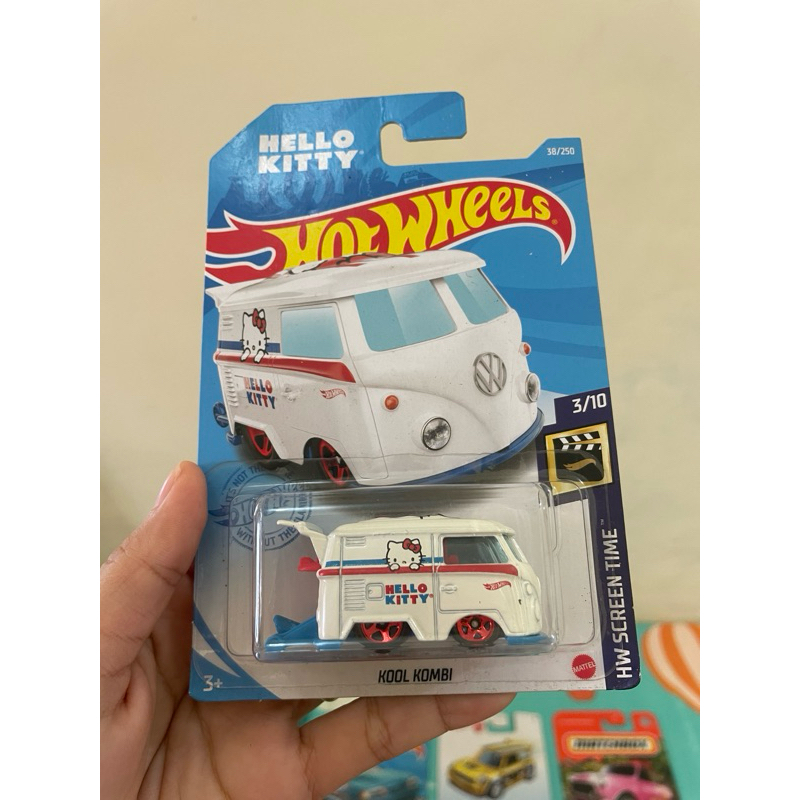 HotWheels Kool Kombi Hello Kitty