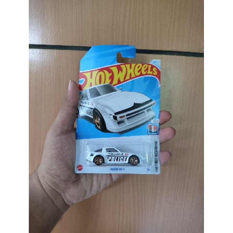 HOTWHEELS MAZDA RX-7 REGULER DIECAST HOTWHEELS