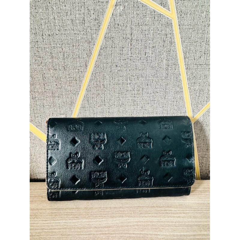 dompet mcm m*m woc wallet preloved