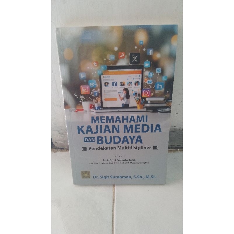 MEMAHAMI KAJIAN MEDIA DAN BUDAYA