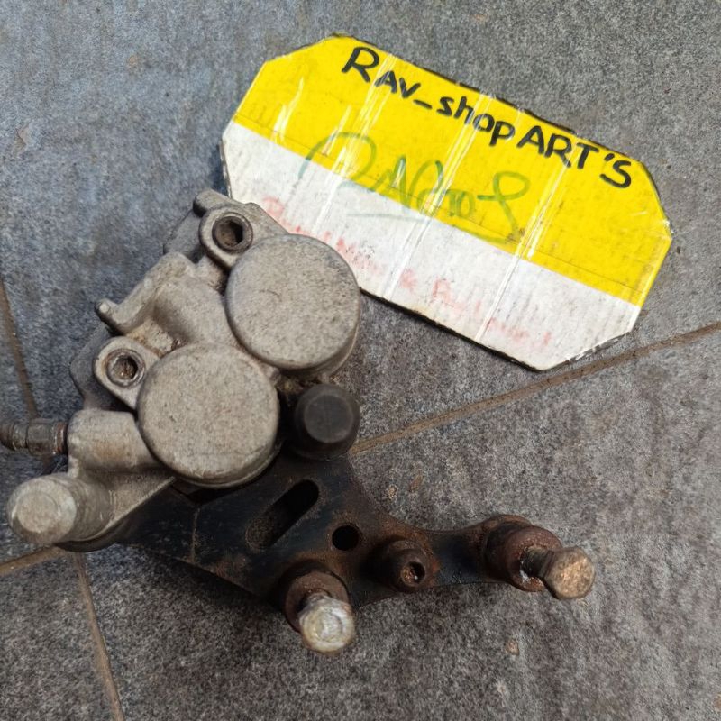 Kaliper ORIGINAL depan set Bracket  Minerva MX 250 : MEGELLI 250 : mx250