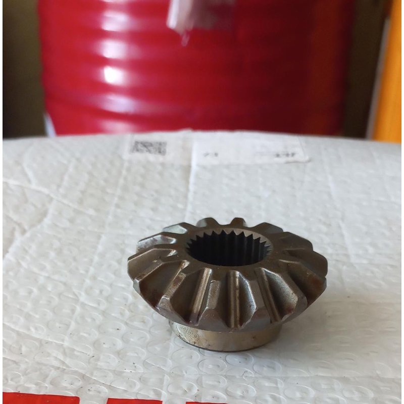 Gigi bolu besar Colt t120 tua