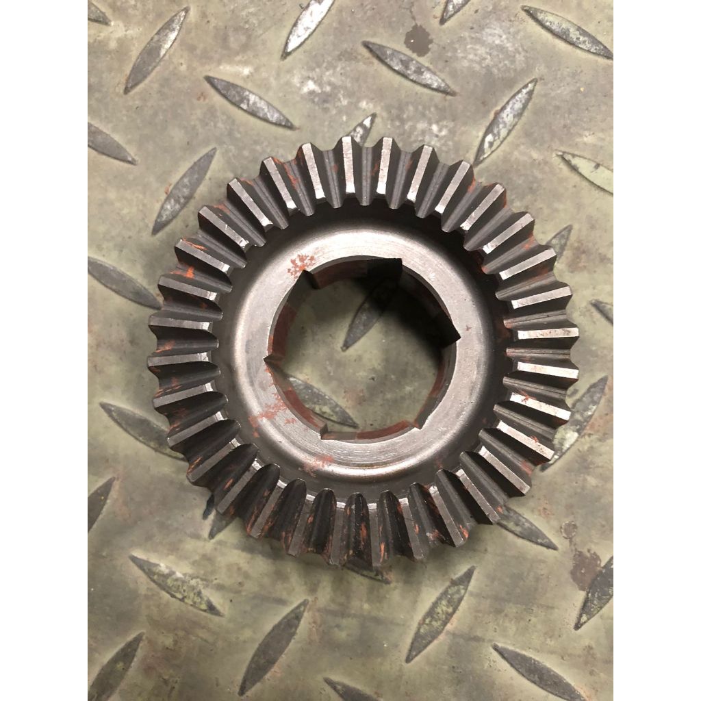 Drive Gear SL100.01.112 untuk Implemen Flail Mower Galaxy Traktor Roda 4