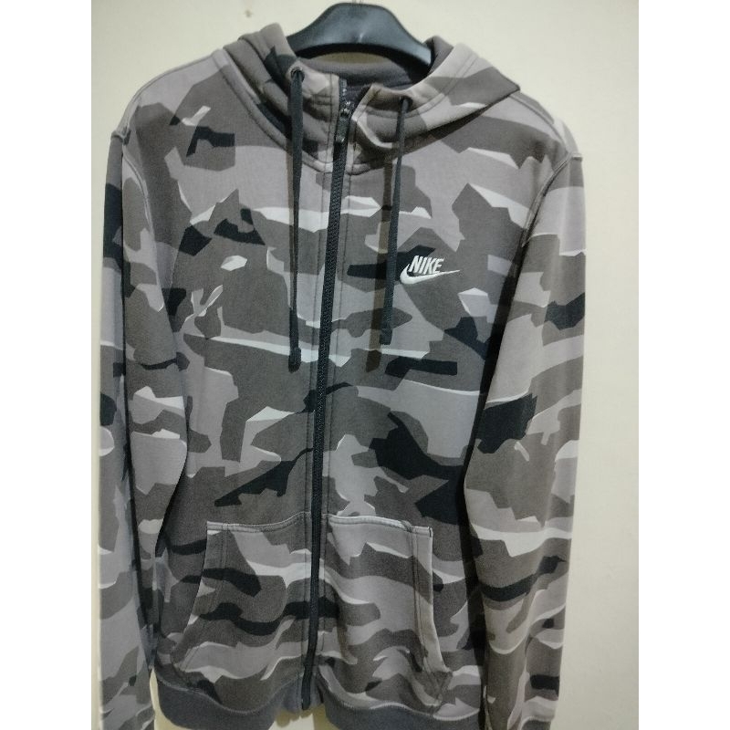 ForgottenStash | Hoodie Nike Camo Zipper (Pelunasan)