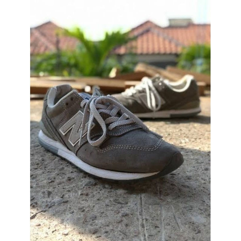 Sepatu New Balance 996 Grey Original Second