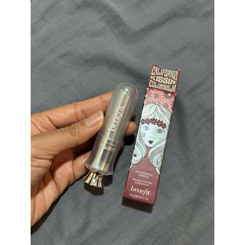 benefit moisturizing lip balm