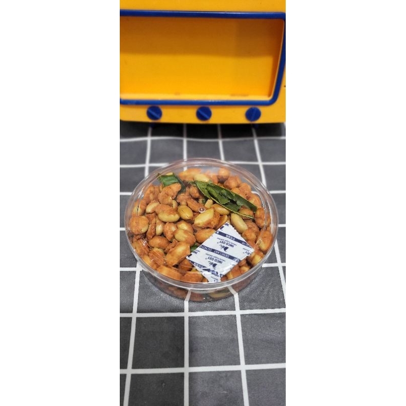 

kacang tanah Thailand