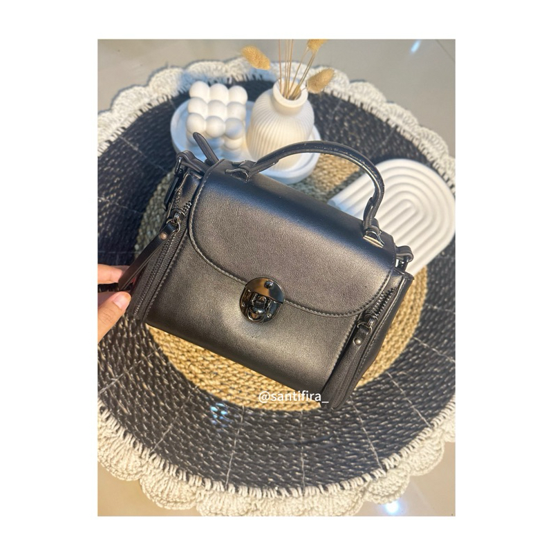 Oneda Hand Bag