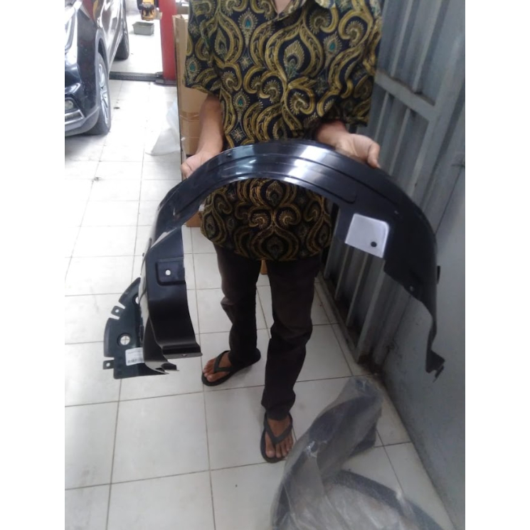 LINER FENDER DEPAN RH KANAN 23958980 WULING CONFERO L 2020 -