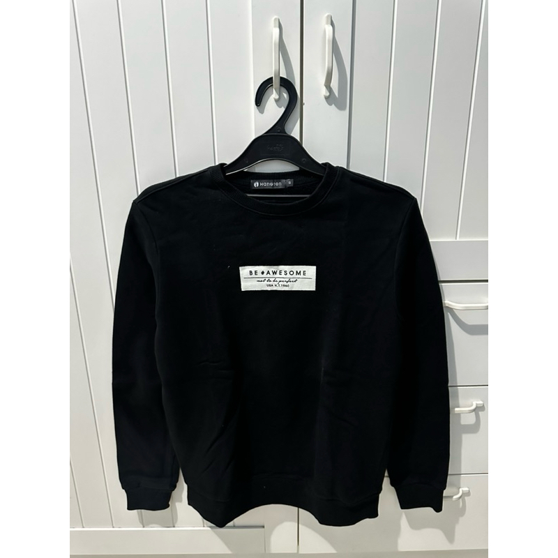 [Preloved] Sweater Hangten Size S Warna Hitam