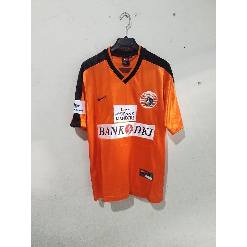 Jersey Persija 2001 home