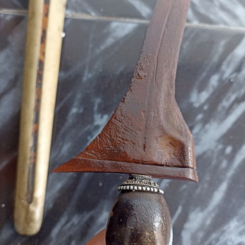Keris Tilam Upih Pamor Blarak Sineret Sepuh Tangguh Majapahit