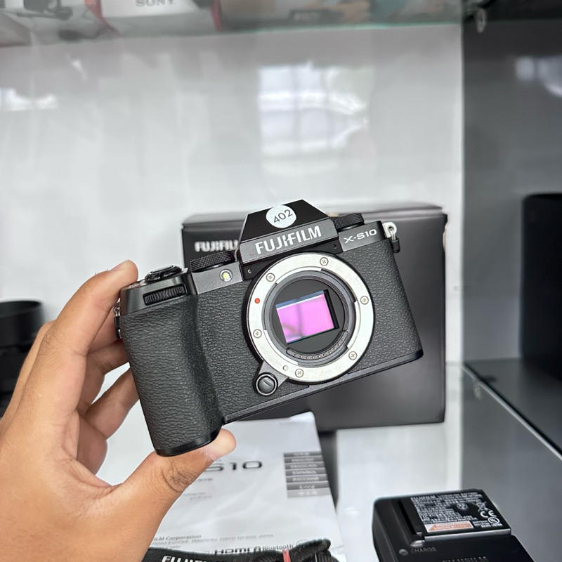 FUJIFILM XS10 XS-10 X-S10 BODY ONLY FULLSET LIKE NEW SECOND NORMAL SIAP PAKAI