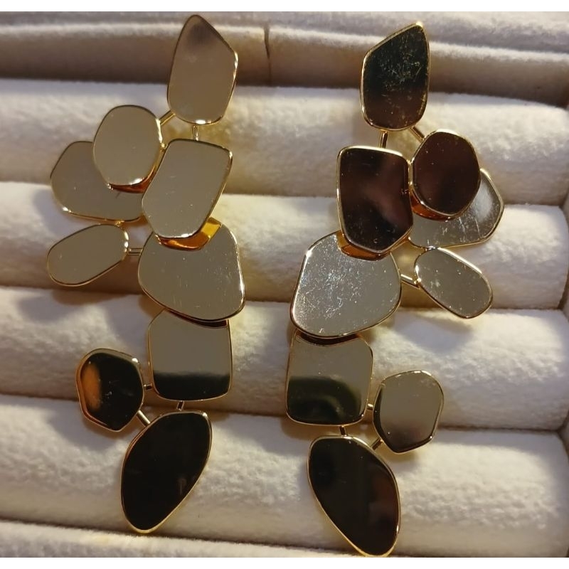 Anting HongKong warna emas