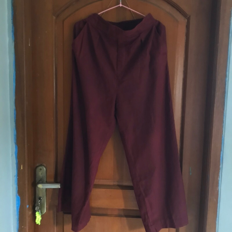 CELANA KULOT MAROON WANITA PRELOVED