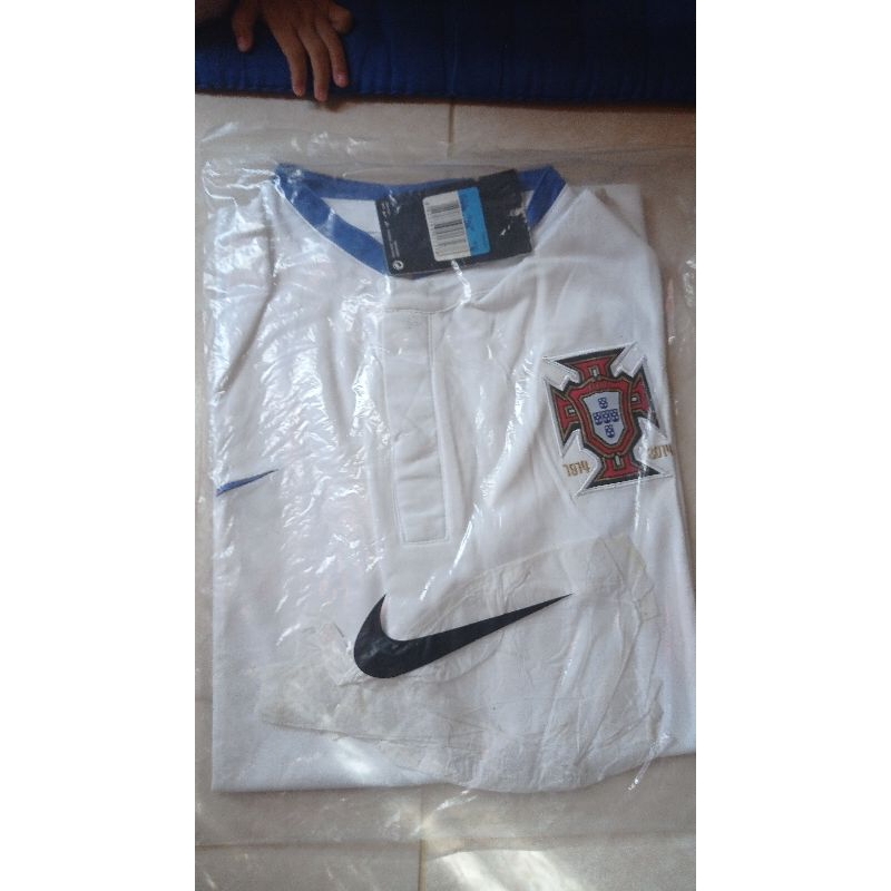 Portugal away 2013, 2014 dn Belanda away 2014