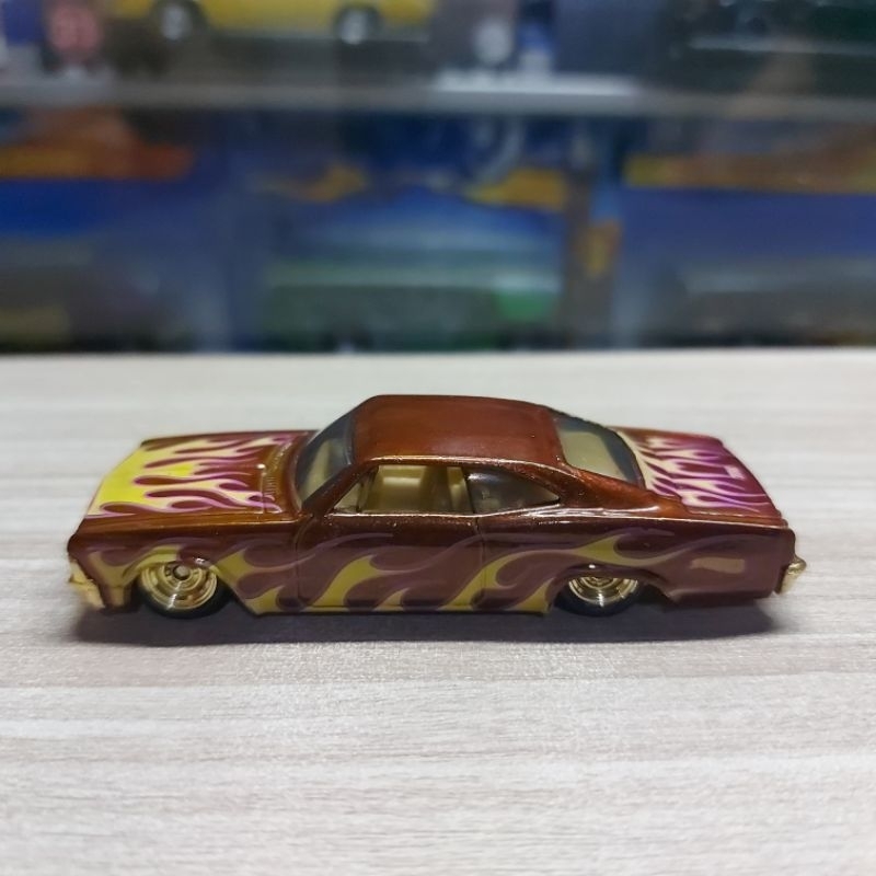 HOT WHEELS 65 CHEVY IMPALA - LOOSE - SUPER TREASURE HUNT - STH - THS