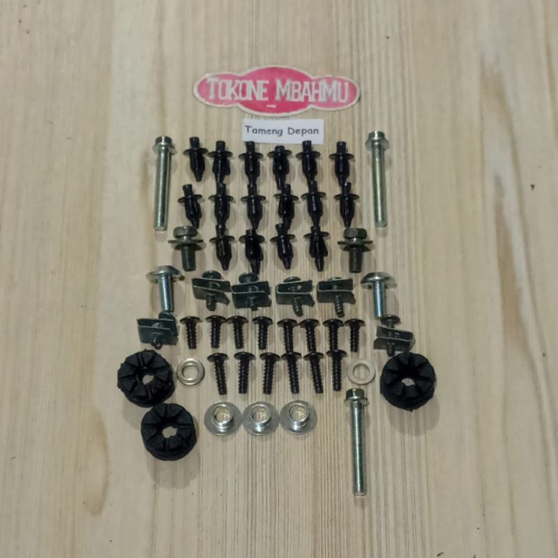 Baut Cover Body Bodi Tameng Depan Honda PCX 150 160