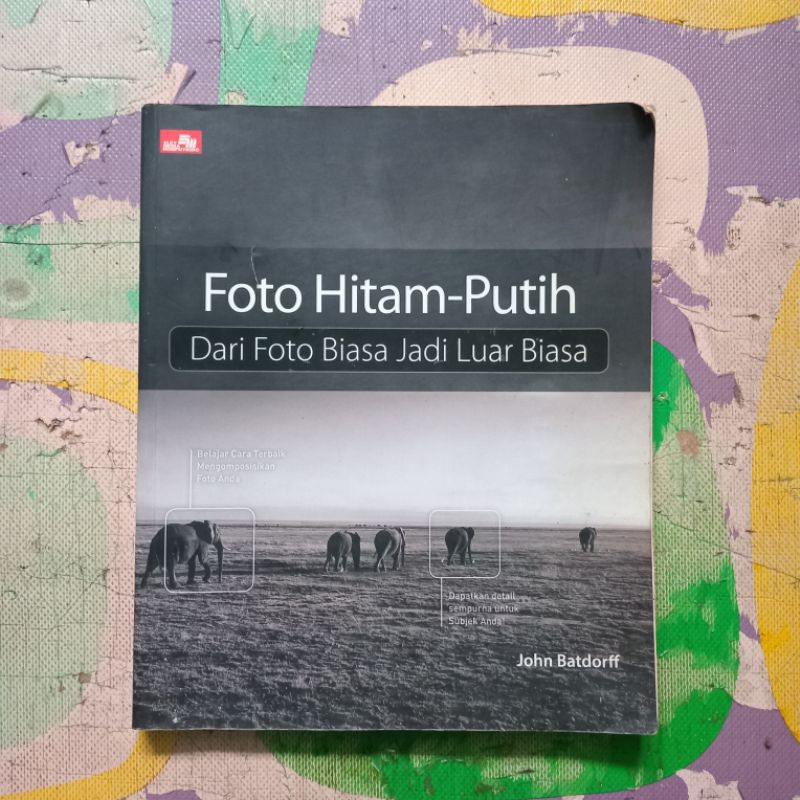 

BUKU FOTO HITAM PUTIH - JOHN BATDROFF