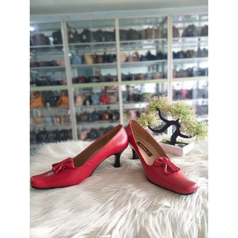 Sepatu papillon SK562