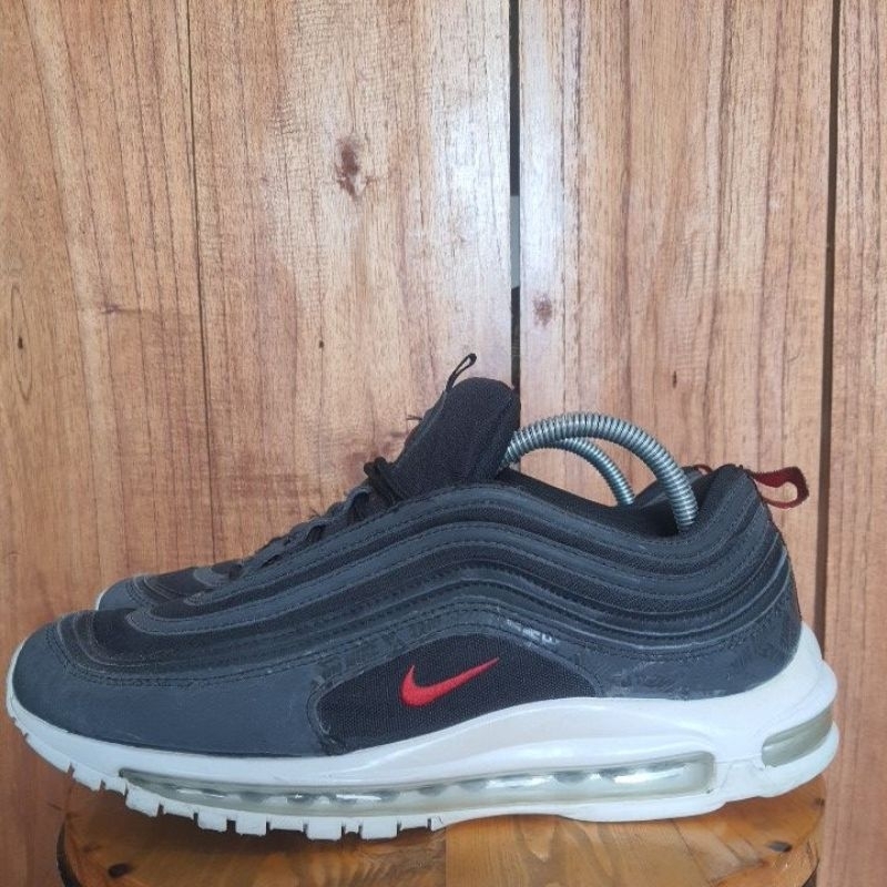 Sepatu sneakers second merk Nike Air Max 97 Black White