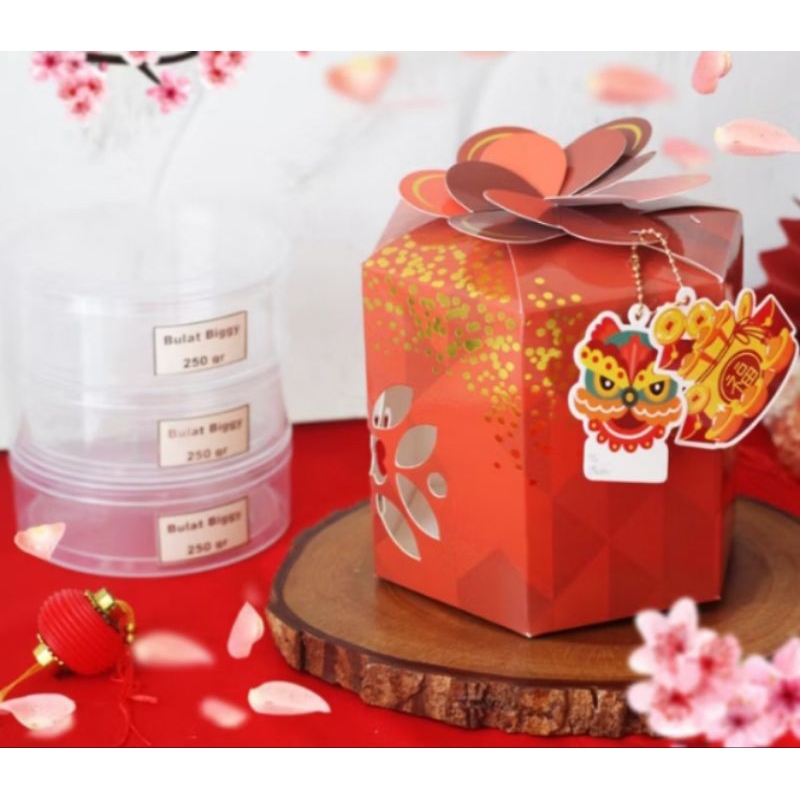 

Satuan - Box Bunga Merah hamper souvenir goodiebag Imlek 16*13 cm