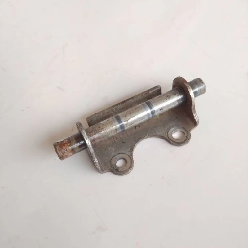 engsel jok depan mio Gt copotan