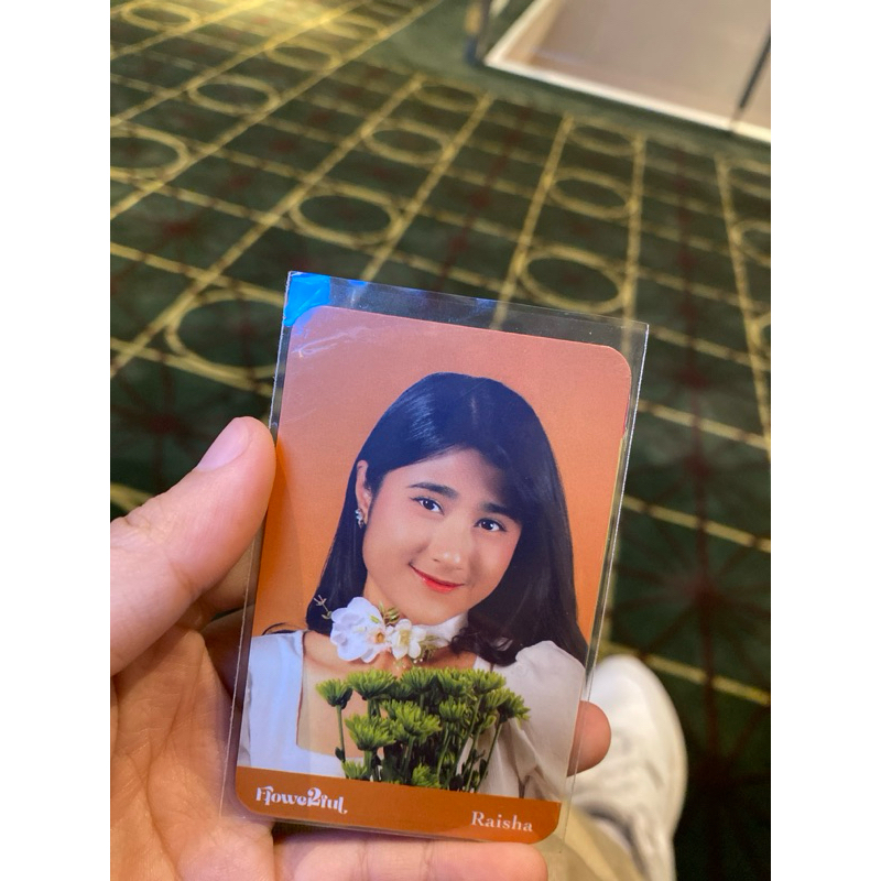 PhotoCard FLOWERFULL RAISHA JKT48