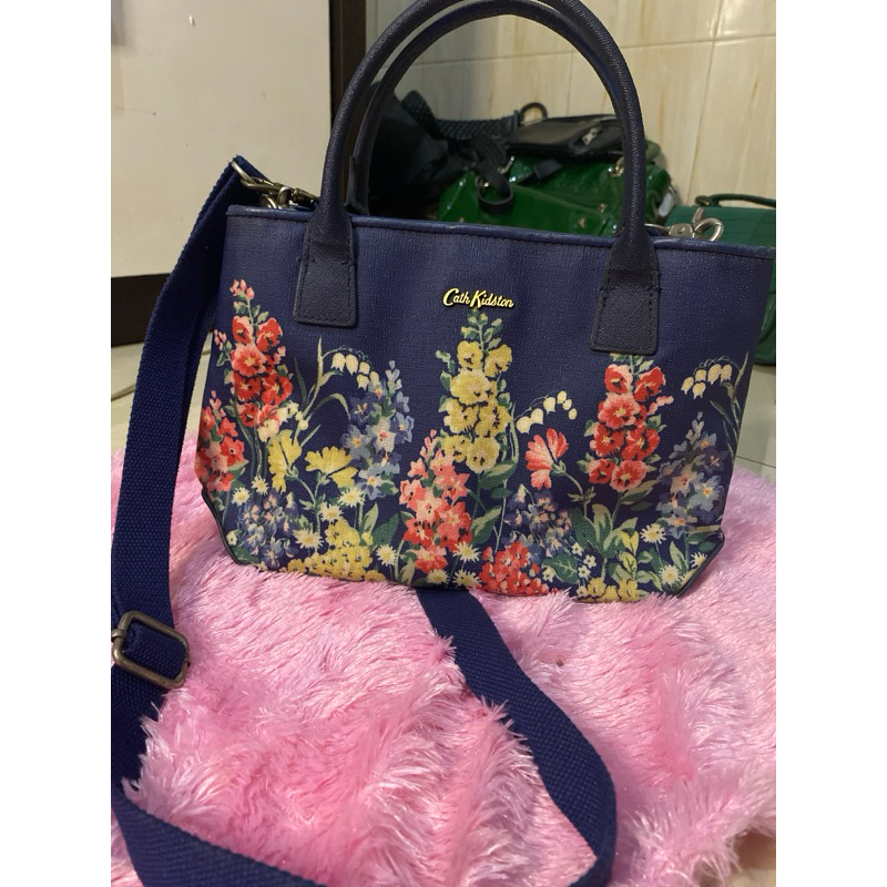 PRELOVED TAS CATH KIDSTON