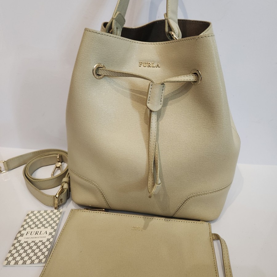 Furla Stacy Bucket Bag in Beige
